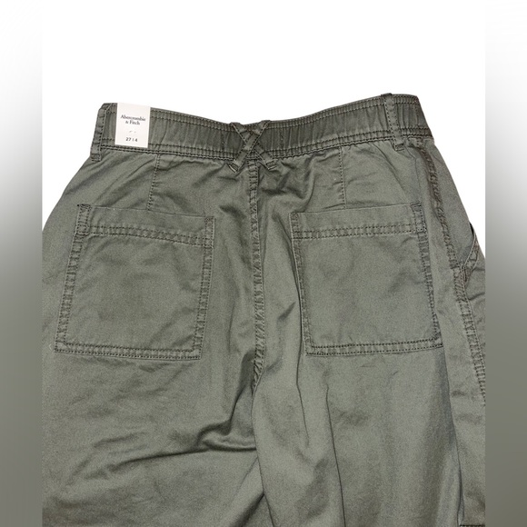 Abercrombie Relaxed Utility Pants. Size 27 Regular. Green. Worn 4x - Picture 4 of 6